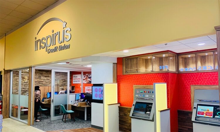 Inspirus_Credit_Union_In-store_04.jpg