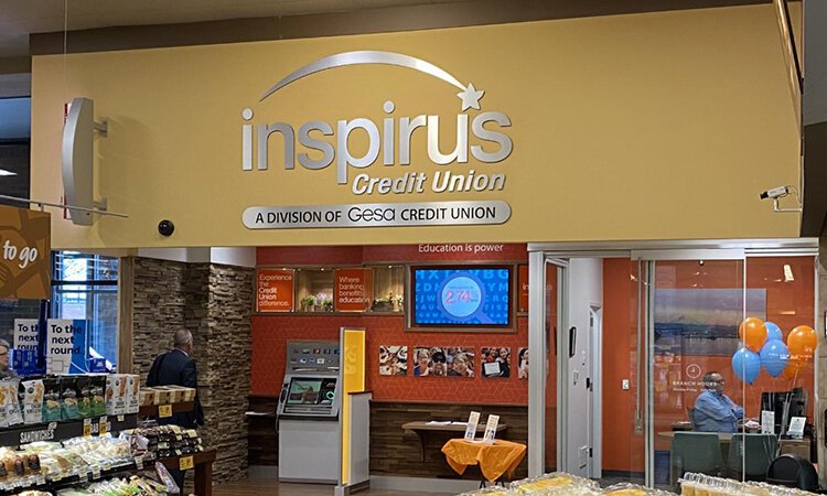 Inspirus_Credit_Union_In-store_06.jpg