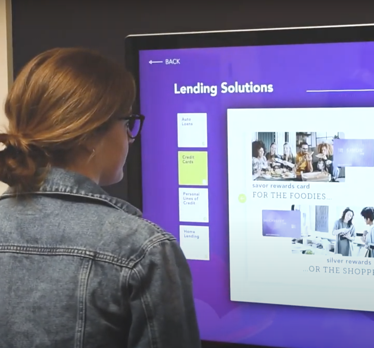 9 Benefits of Digital Brochure Displays for Banks &#038; Credit Unions