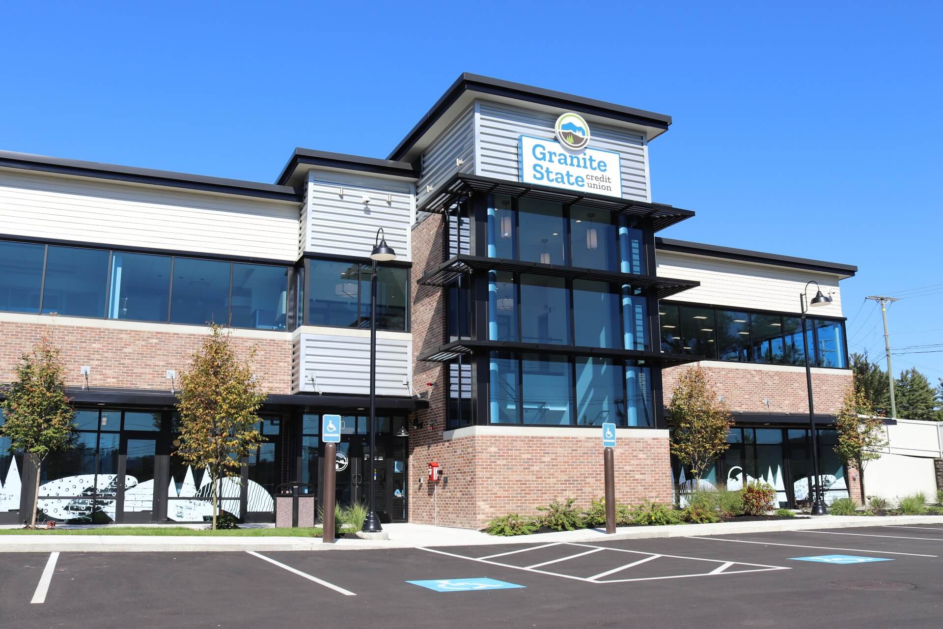 Image of a multi-story Granite State Credit Union.