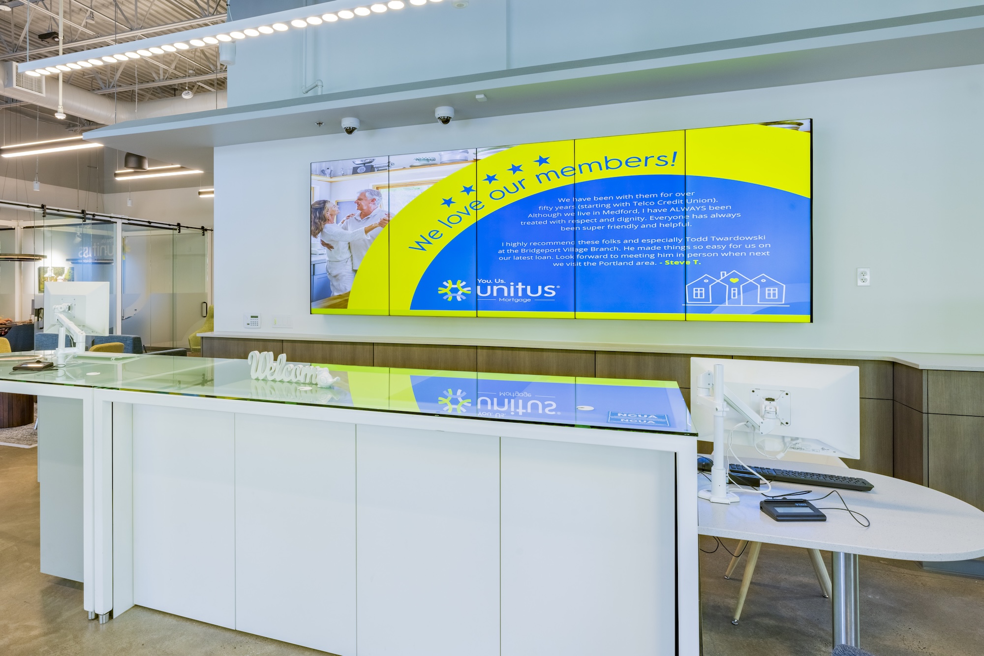 teller - different teller bar unitus bvp