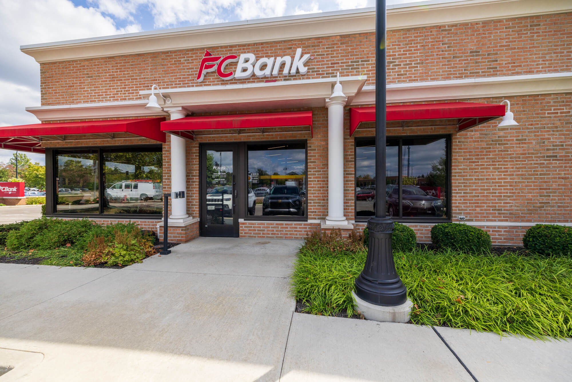 FC Bank Westerville bank in-line exterior